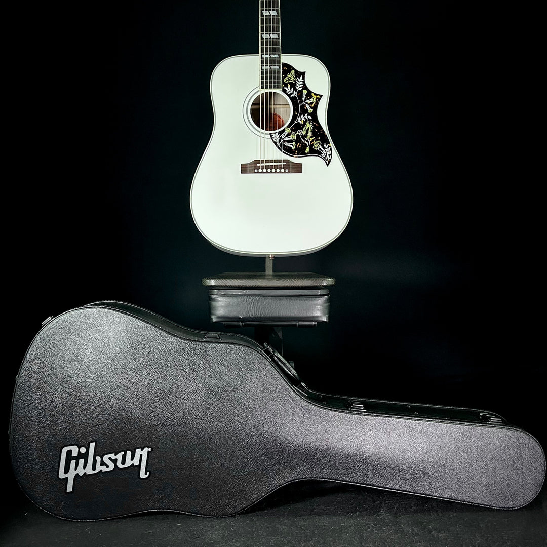 Gibson Hummingbird Maple - Alpine White Gloss