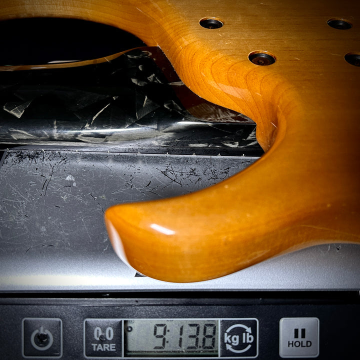 Modulus Quantum 6 Bass (USED)