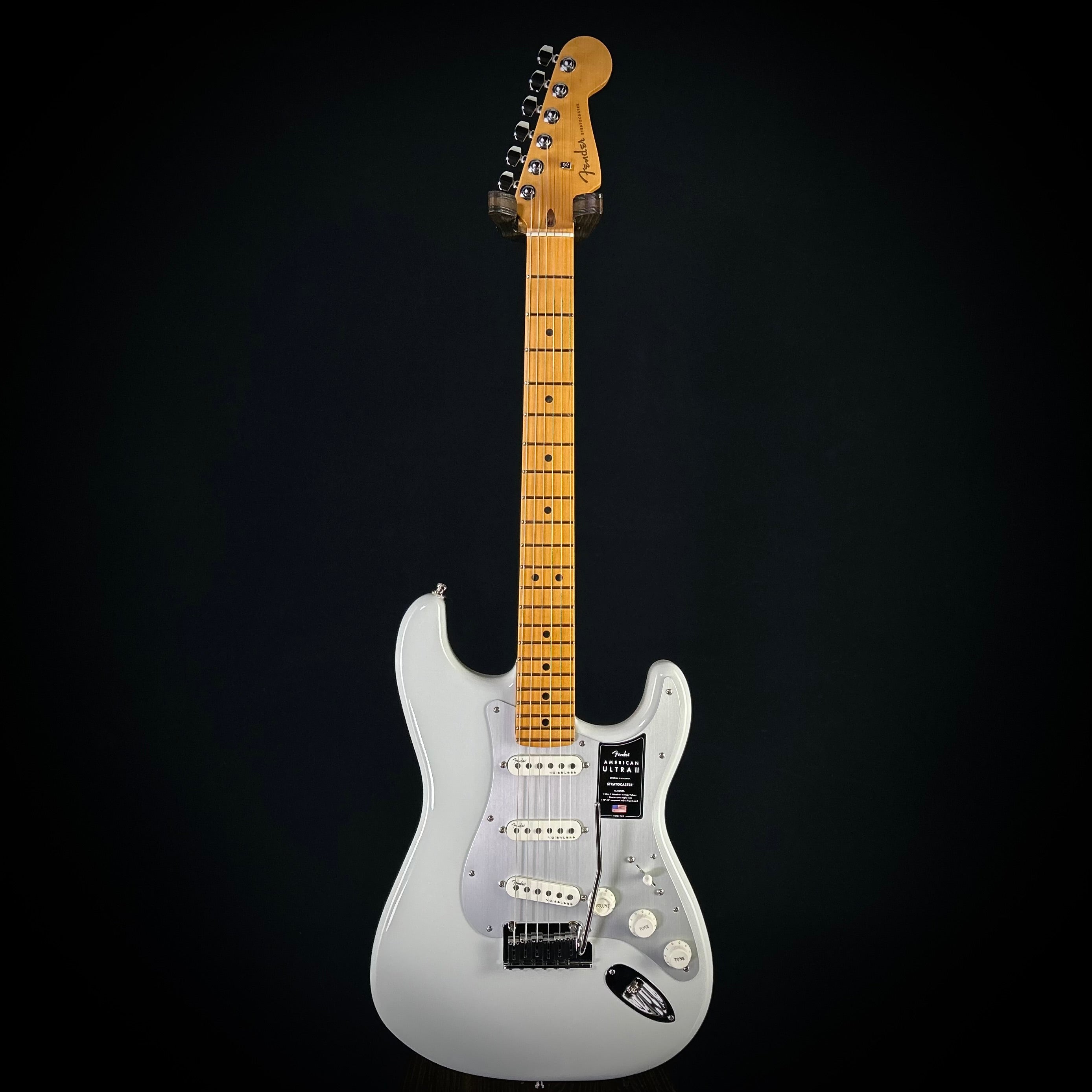 Fender American Ultra II Stratocaster – Music Villa MT