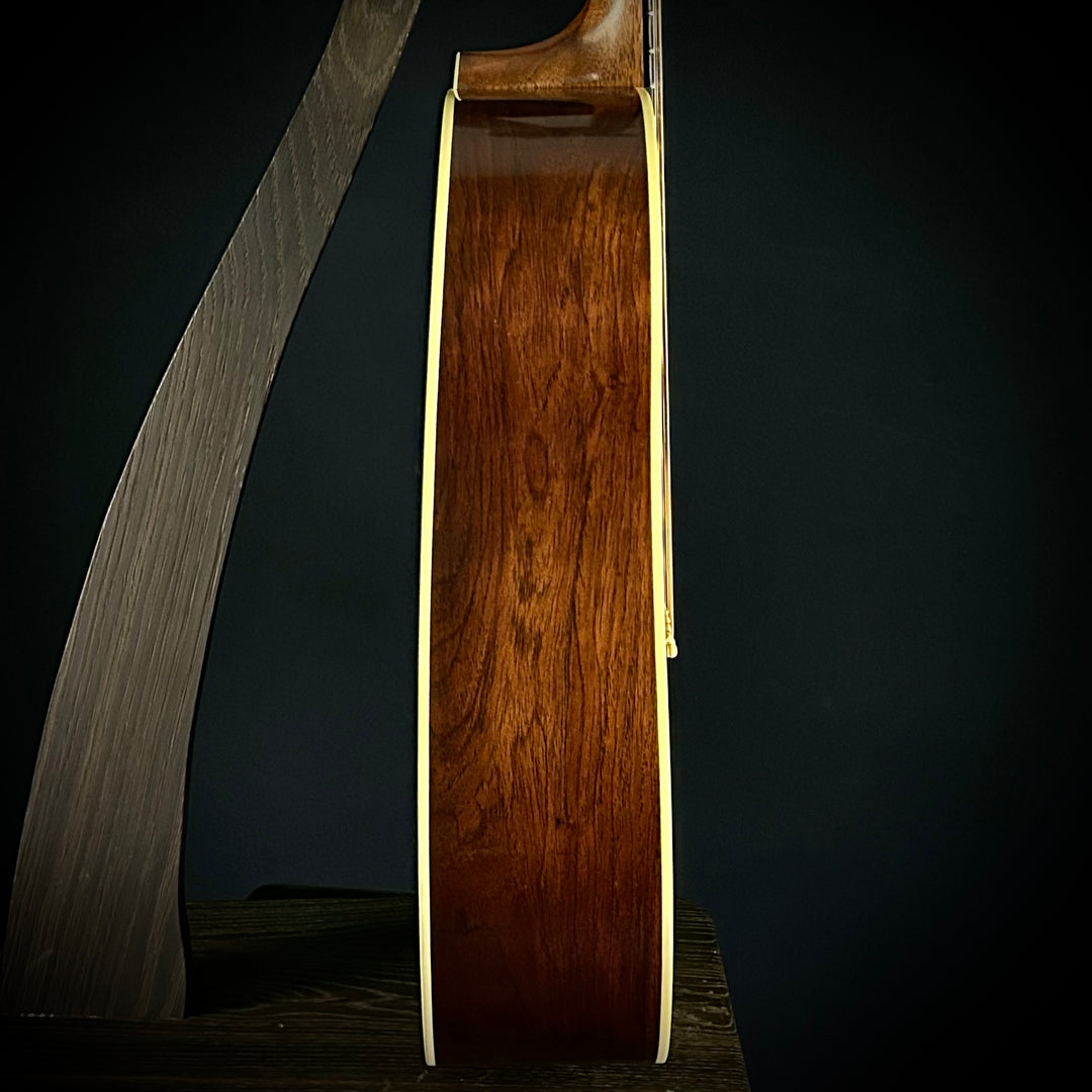 Martin D-28 Authentic 1937 Aged - Guatemalan Rosewood