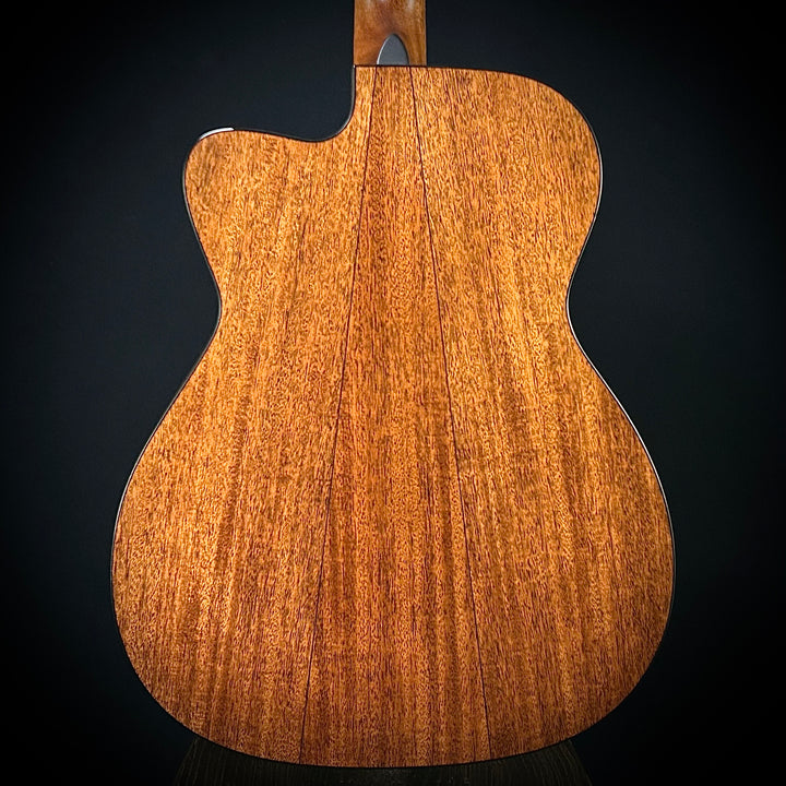 Martin Custom Shop 18 style, "0000" Short Scale - Cutaway