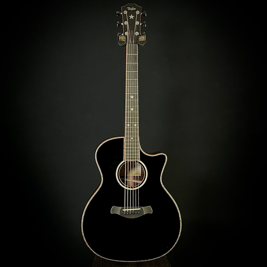 Taylor Guitars 4 Vets 814CE Special Edition