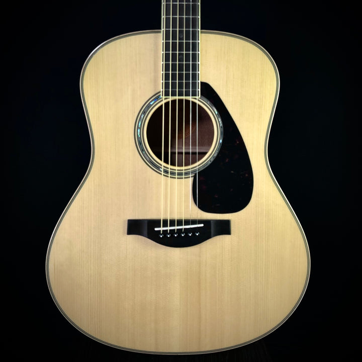 Yamaha LL16M - ARE