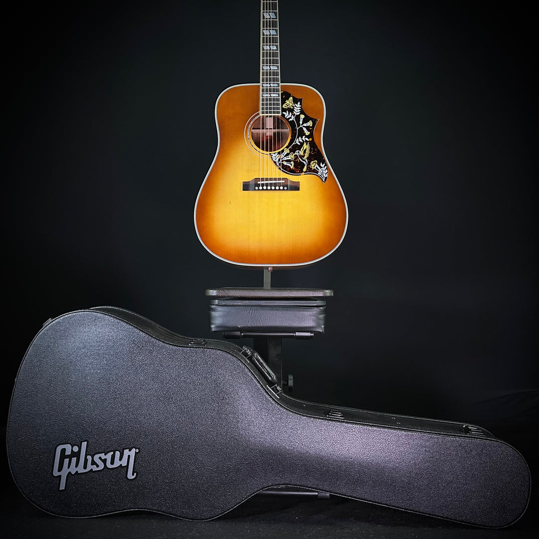 Gibson Hummingbird - KOA / Carpathian Spruce