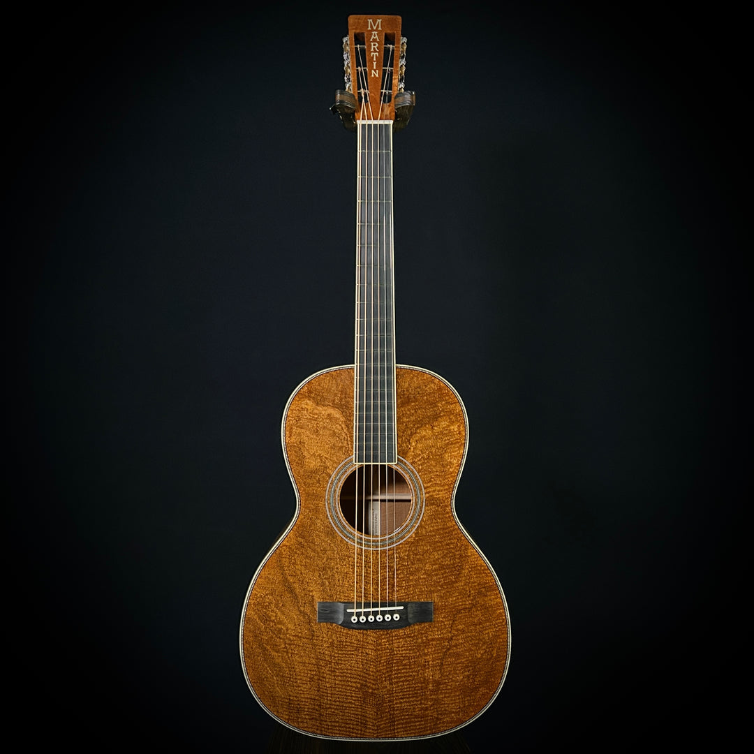 Martin MV Custom Shop 00 12-Fret - Flamed Mahogany