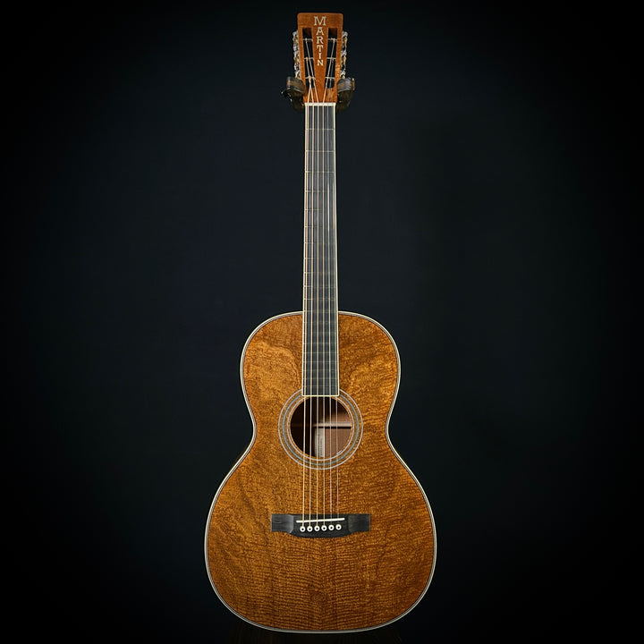 Martin MV Custom Shop 00 12-Fret - Flamed Mahogany