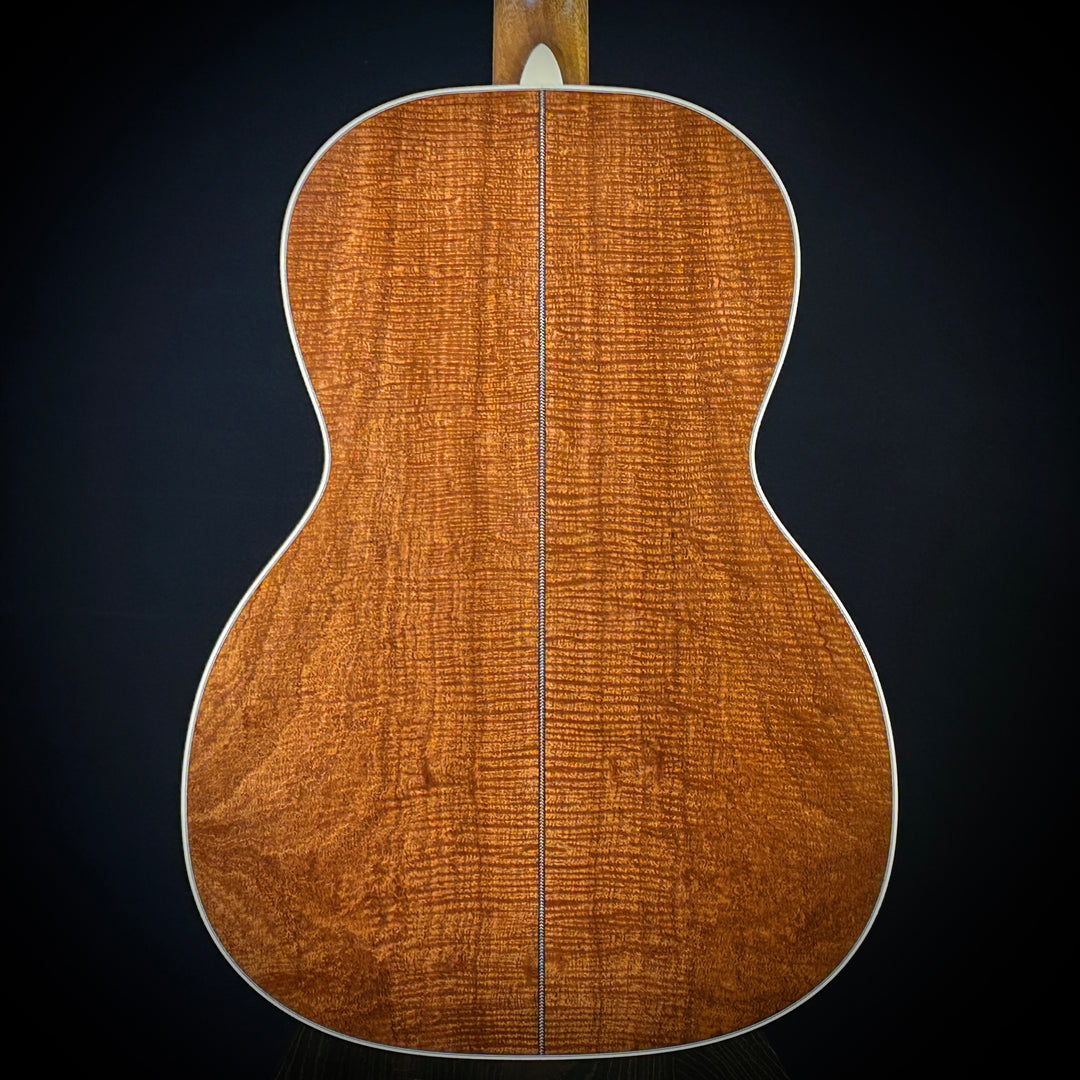 Martin MV Custom Shop 000 12-Fret - Flamed Mahogany