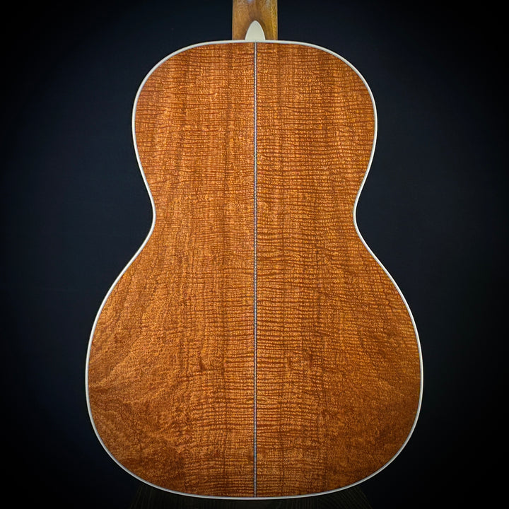 Martin MV Custom Shop 000 12-Fret - Flamed Mahogany