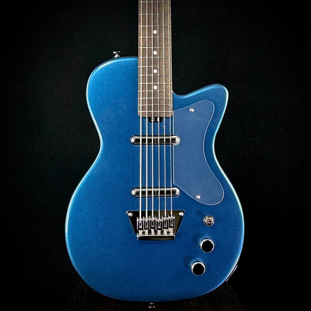 Silvertone 1373 Baritone
