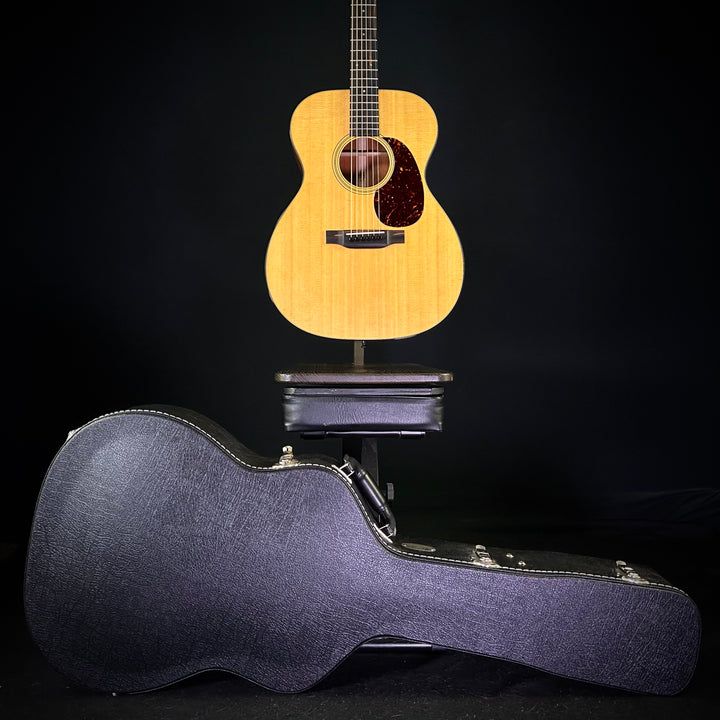 Martin 2022 000-18 (USED)