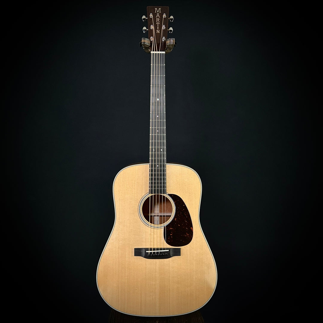 Martin Custom Shop 18 Style Dreadnought Short Scale  - Flamed Mahogany