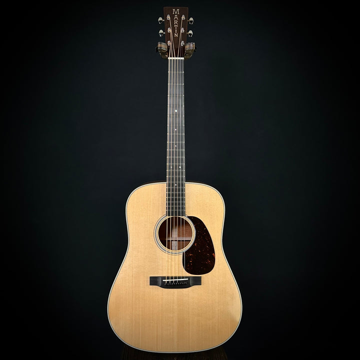 Martin Custom Shop 18 Style Dreadnought Short Scale  - Flamed Mahogany