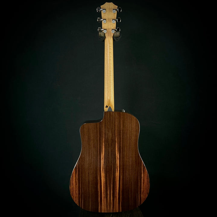 Taylor 210CE Plus
