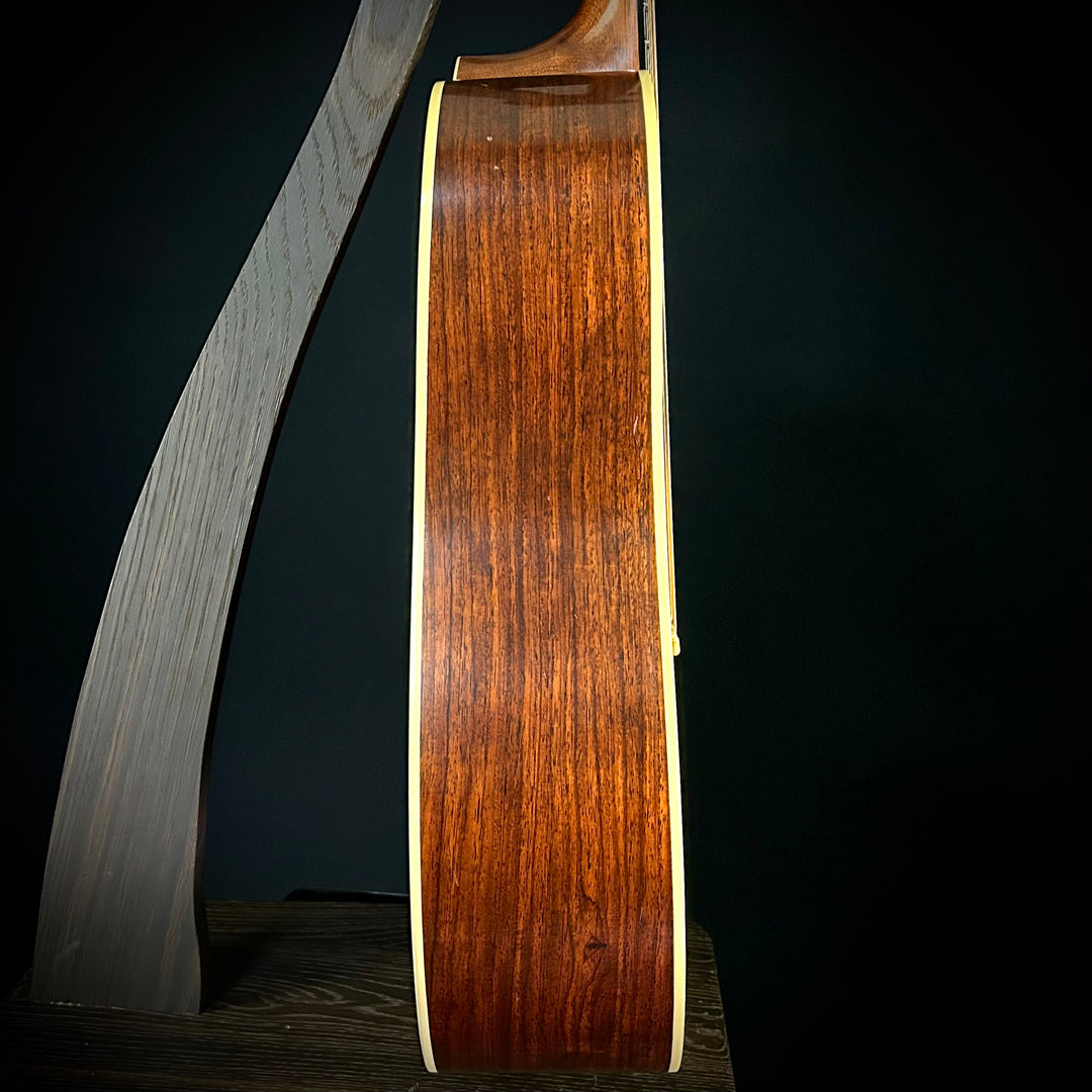 Martin D-28 Authentic 1937 Aged - Guatemalan Rosewood