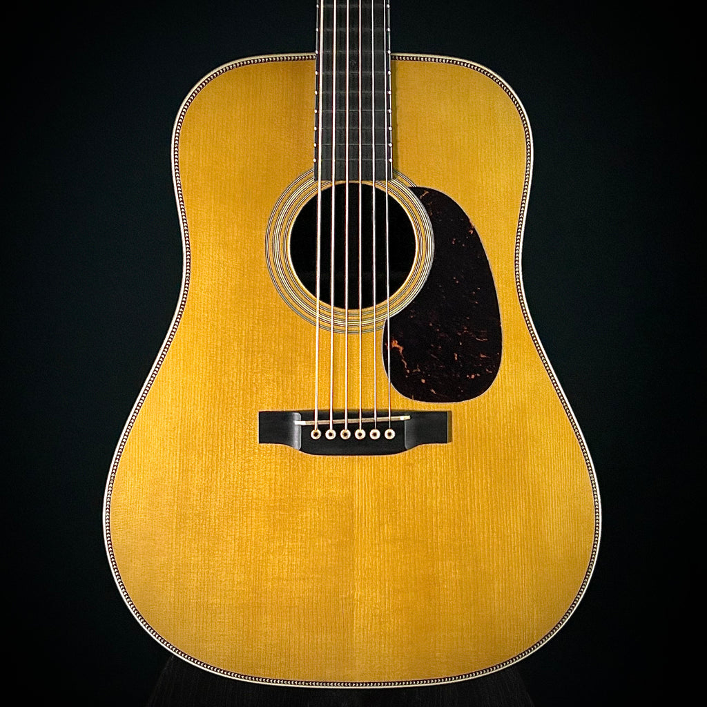 Martin Custom Shop D-28 Authentic Stage 1 Aged - Natural Martin Custom Shop D-28 Authentic Stage 1 Aged - Natural