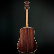 Martin D-28 - Street Legend