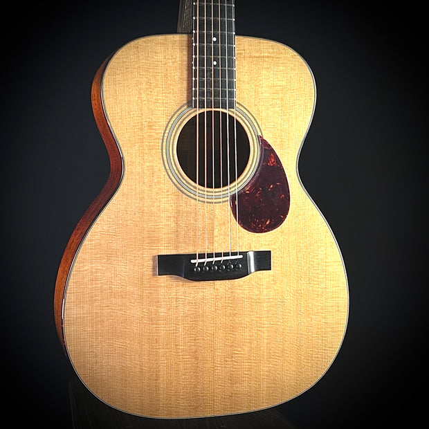 Eastman E10OM -TC Adirondack