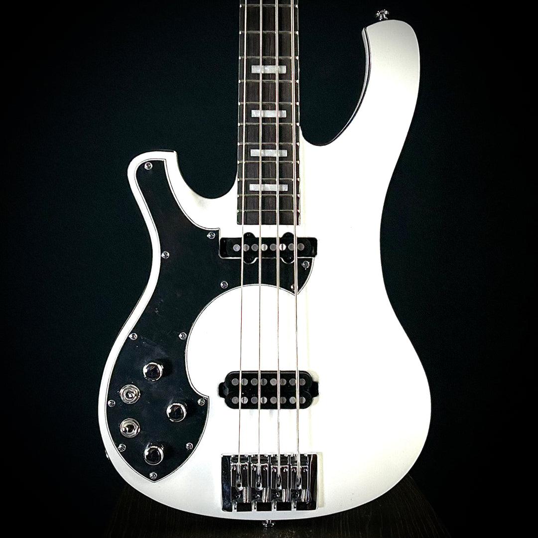 Schecter Basses – Music Villa MT