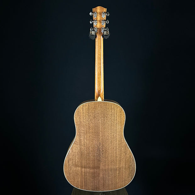 Eastman E-22SS/V Antiqued Varnish Finish - Adirondack/Walnut