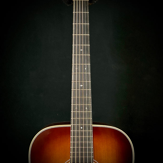 Martin Custom Shop D-28 Authentic Stage 1 Aged - Ambertone