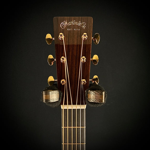 Martin D-28 Modern Deluxe