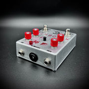 Caroline Guitar Company Kilobyte Lo-Fi Delay - MV Exclusive Silver & Red