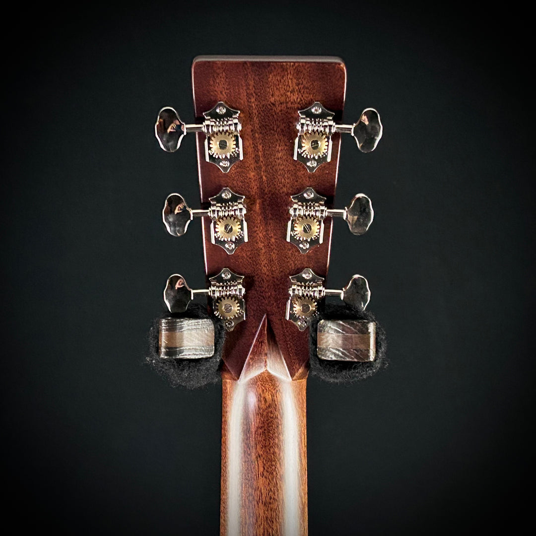 Martin D-28 - LEFT HANDED
