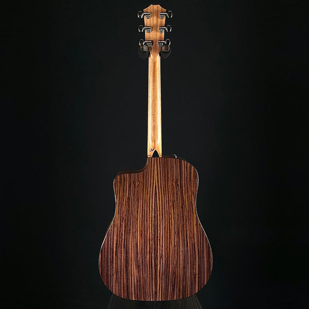 Taylor 210ce Plus