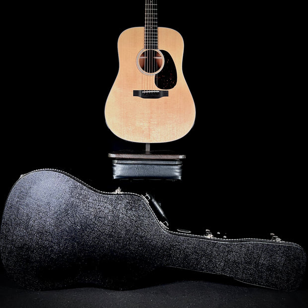 Martin Custom Shop 18 style Dreadnought Short Scale VTS Music