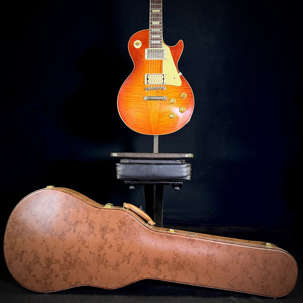 Gibson Custom Dealer Select 1960 Les Paul Standard Electric Guitar - "The Beauty of the 'Burst" Page 151