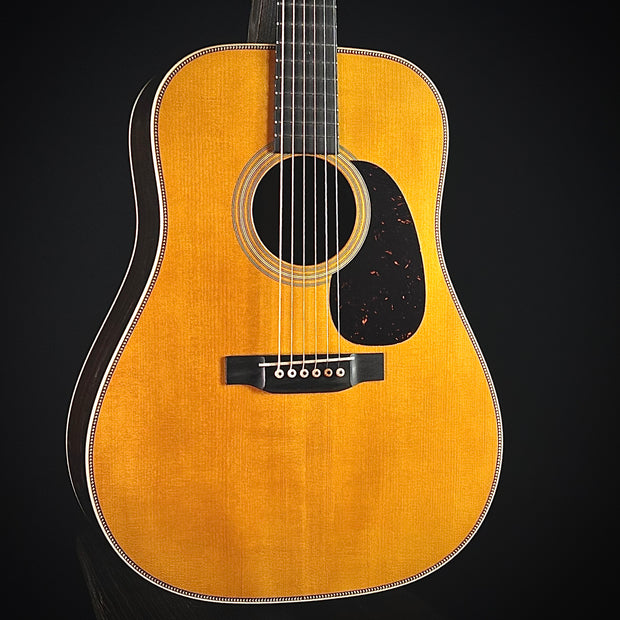 Martin Custom Shop D 28 Authentic Stage 1 Aged Natural Music