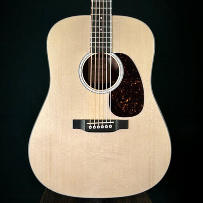 Martin D-10E