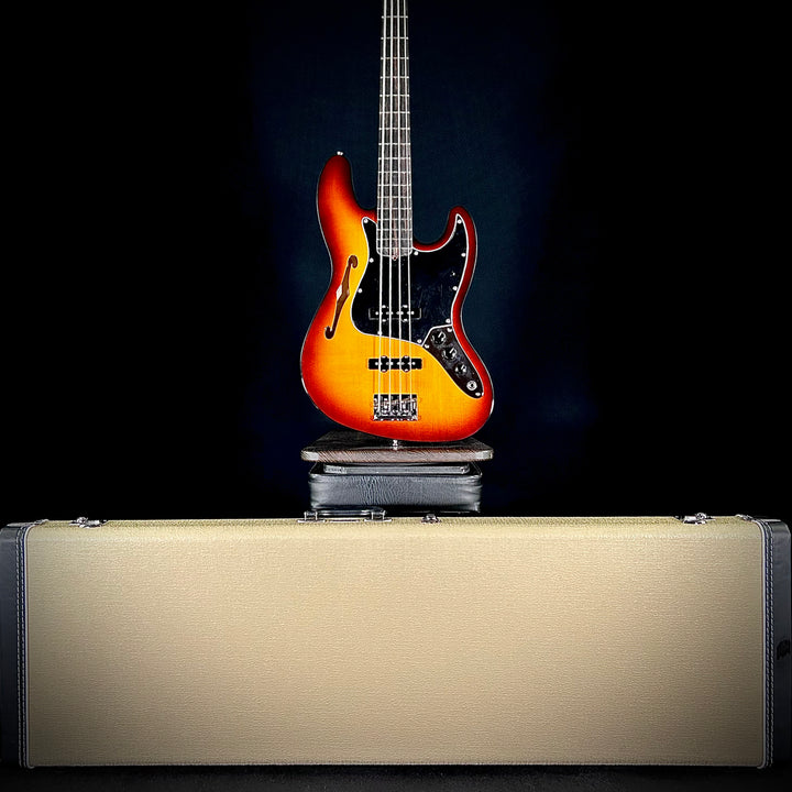 Fender Limited Edition Suona Jazz Bass Thinline