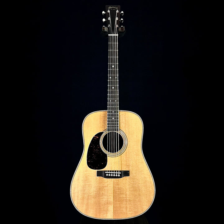 Martin D-28 - LEFT HANDED