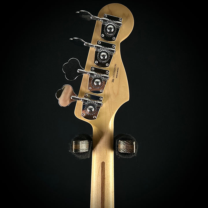 Fender Player Jazz Bass | Left-Handed