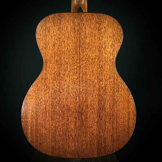 Martin Custom Shop 000-18 1937 - Stage 1 Aged