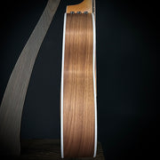 Taylor 214ce - Walnut