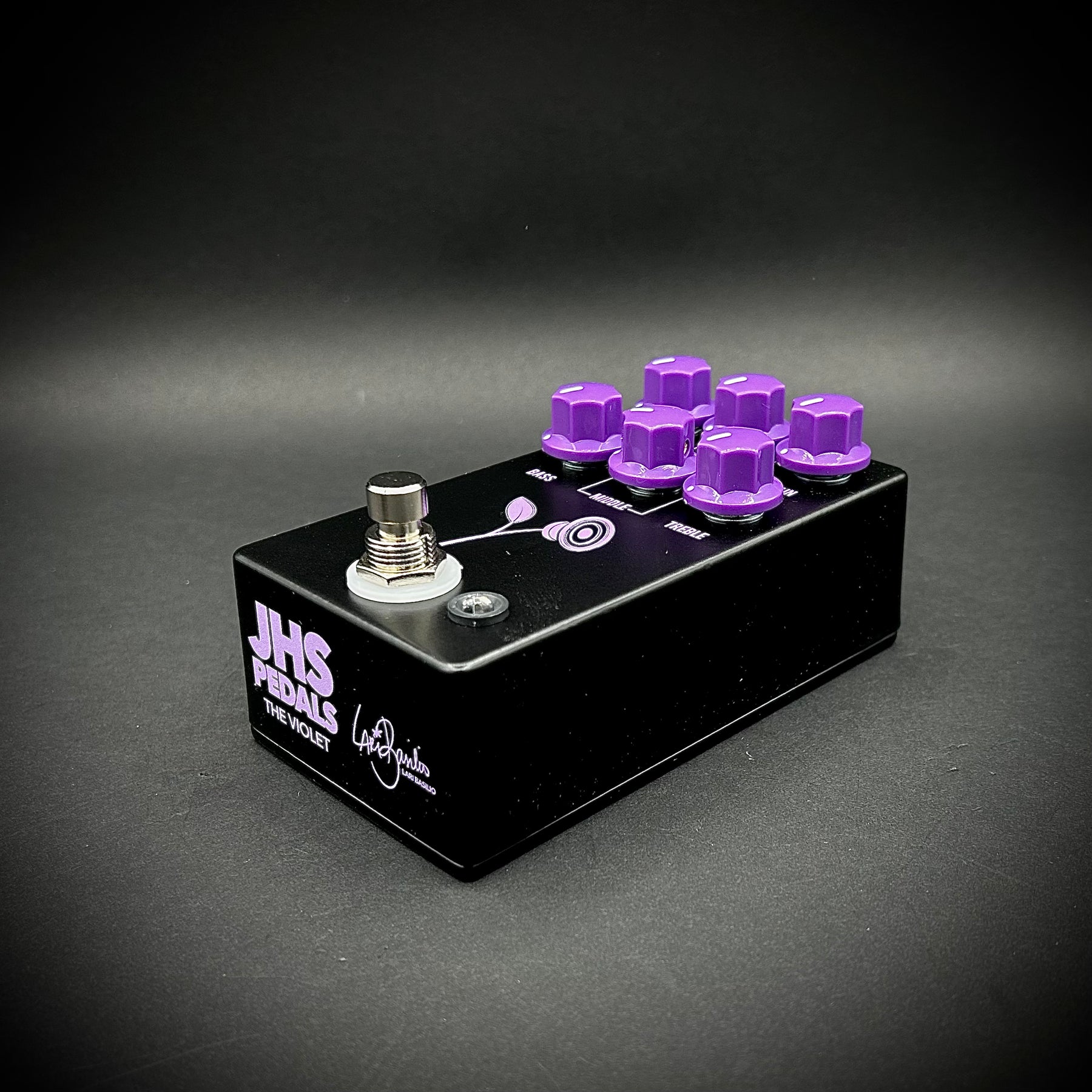 JHS Pedals Violet Lari Basilio Signature Distortion - Black JHS Pedals Violet Lari Basilio Signature Distortion - Black