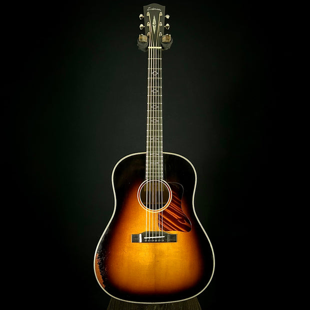 Eastman E-22SS/V Antiqued Varnish Finish - Adirondack/Walnut