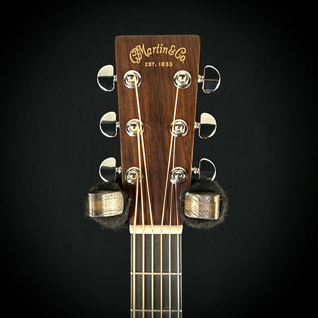 Martin 2015 D-28 (USED)