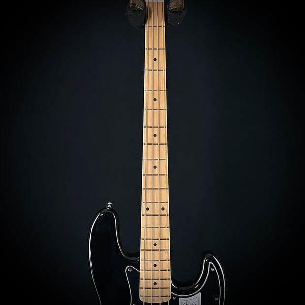 Fender Standard Jazz Bass