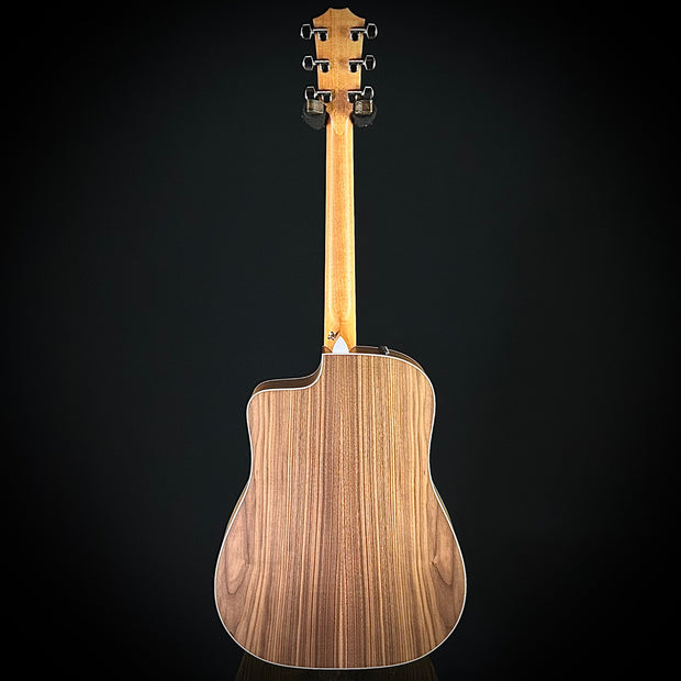 Taylor 210ce