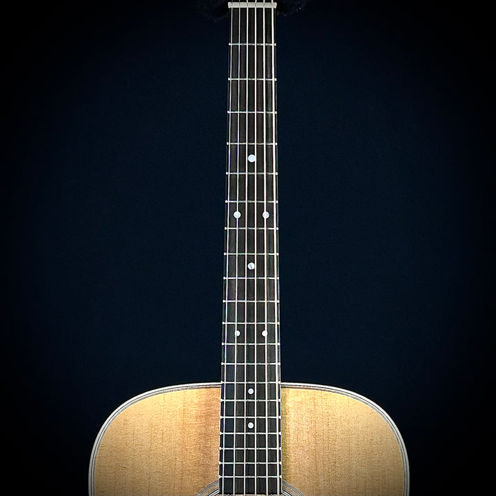 Martin D-28 - LEFT HANDED