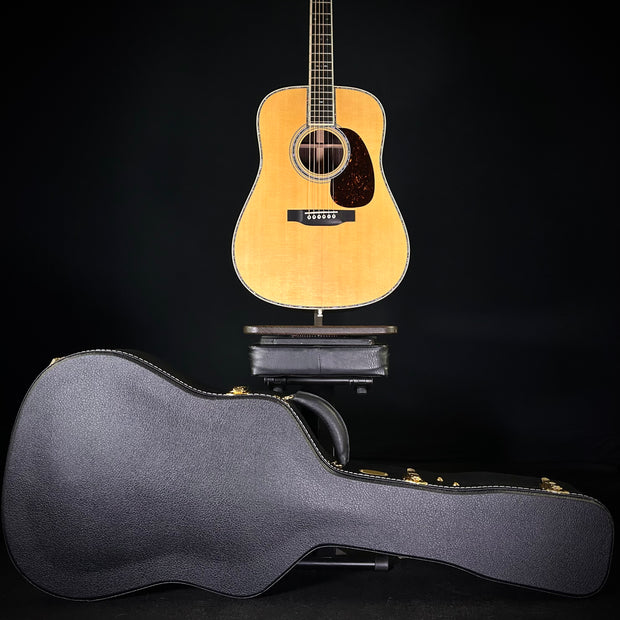 Martin D-42 - New for 2025