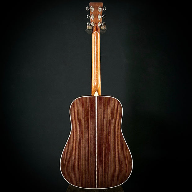 Martin D-28 - Billy Strings