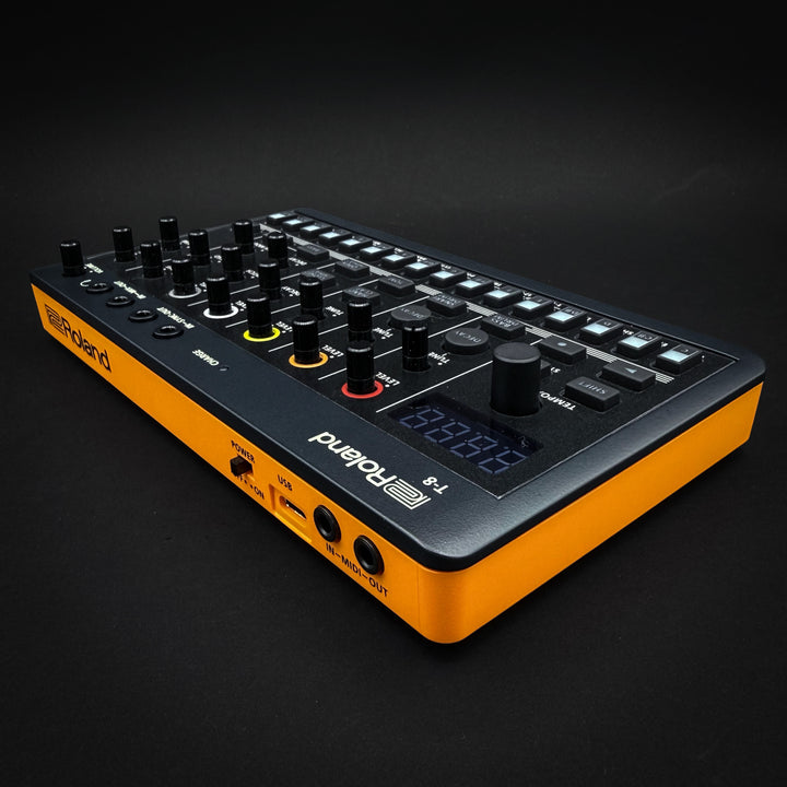 Roland T-8 Beat Machine