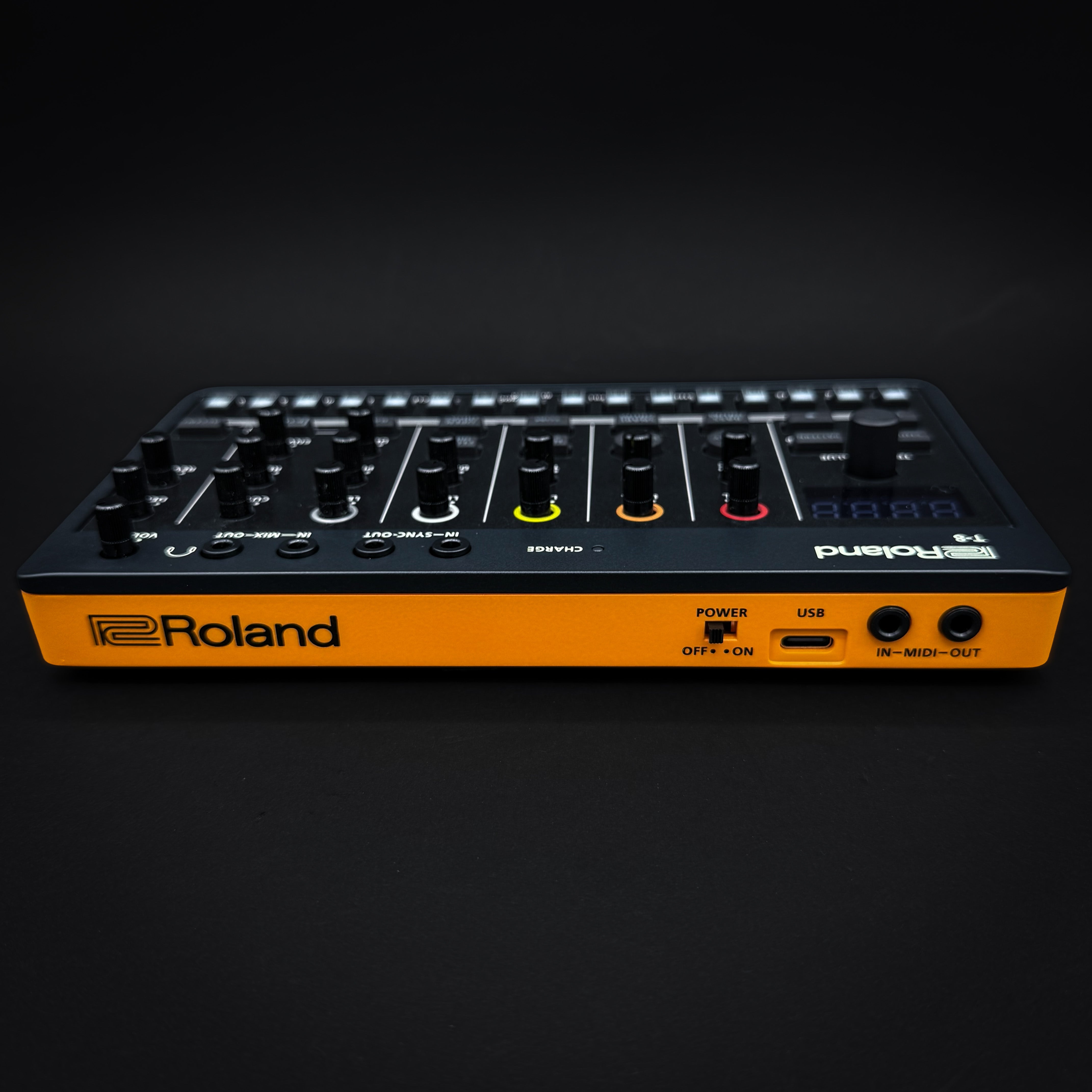Roland T-8 Beat Machine – Music Villa MT