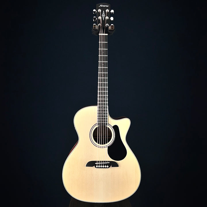 Alvarez Grand Auditorium Regent RG26CE-DELUXE
