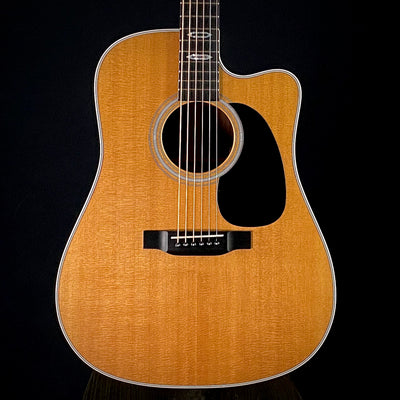 Martin 2014 DC-28E w/ custom Inlay - USED