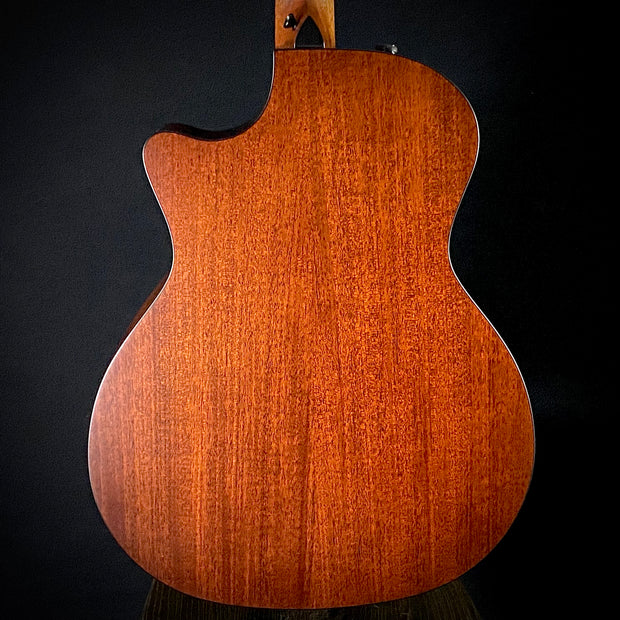 Taylor 324ce